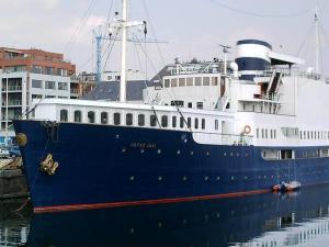 Floatel Diamond Princess Hotel Antwerpen Bagian luar foto